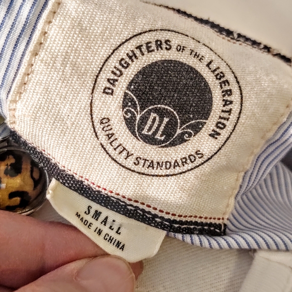 ❣️✨DAUGHTERS OF THE LIBERATION JACKET✨❣️ - Picture 6 of 7